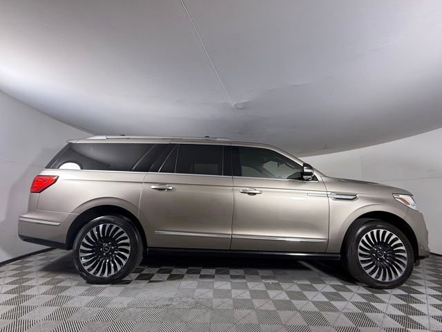 Used 2020 Lincoln Navigator L Reserve w/ Luxury Package AWD/4WD image 8