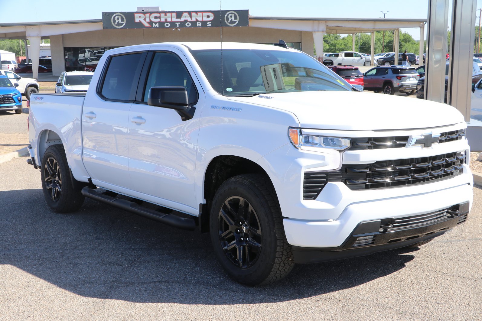 New 2026 Chevrolet Silverado 1500 RST w/ RST Select Package AWD/4WD video 1