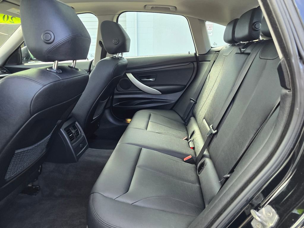 Used 2014 BMW 328i Gran Turismo xDrive image 18