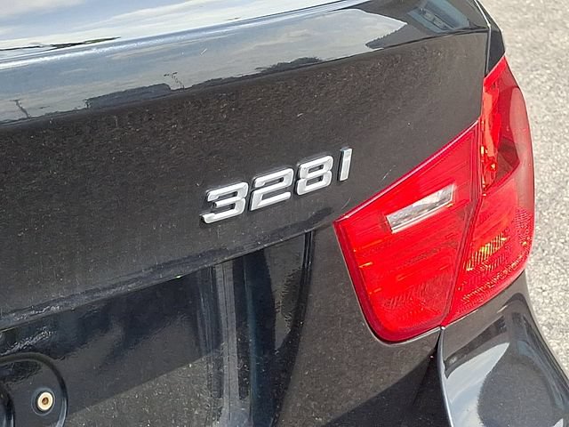 Used 2011 BMW 328i Sedan RWD image 32