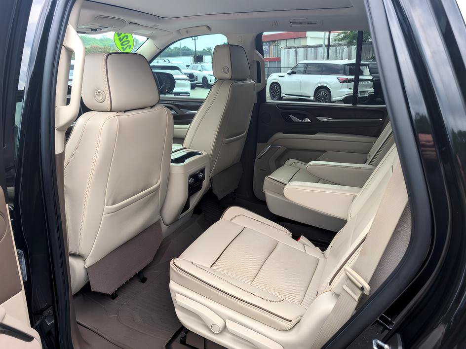 Used 2022 GMC Yukon Denali w/ Max Trailering Package AWD/4WD image 11