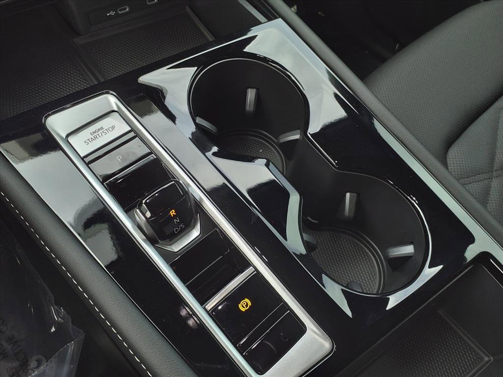 New 2026 Volkswagen Atlas Cross Sport SE image 17