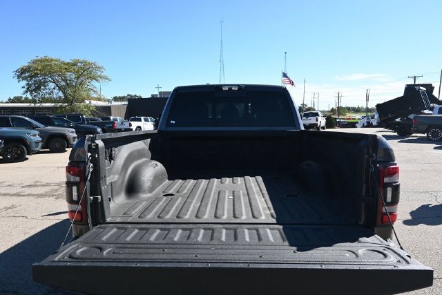 Used 2024 RAM 3500 Laramie w/ Night Edition AWD/4WD image 17