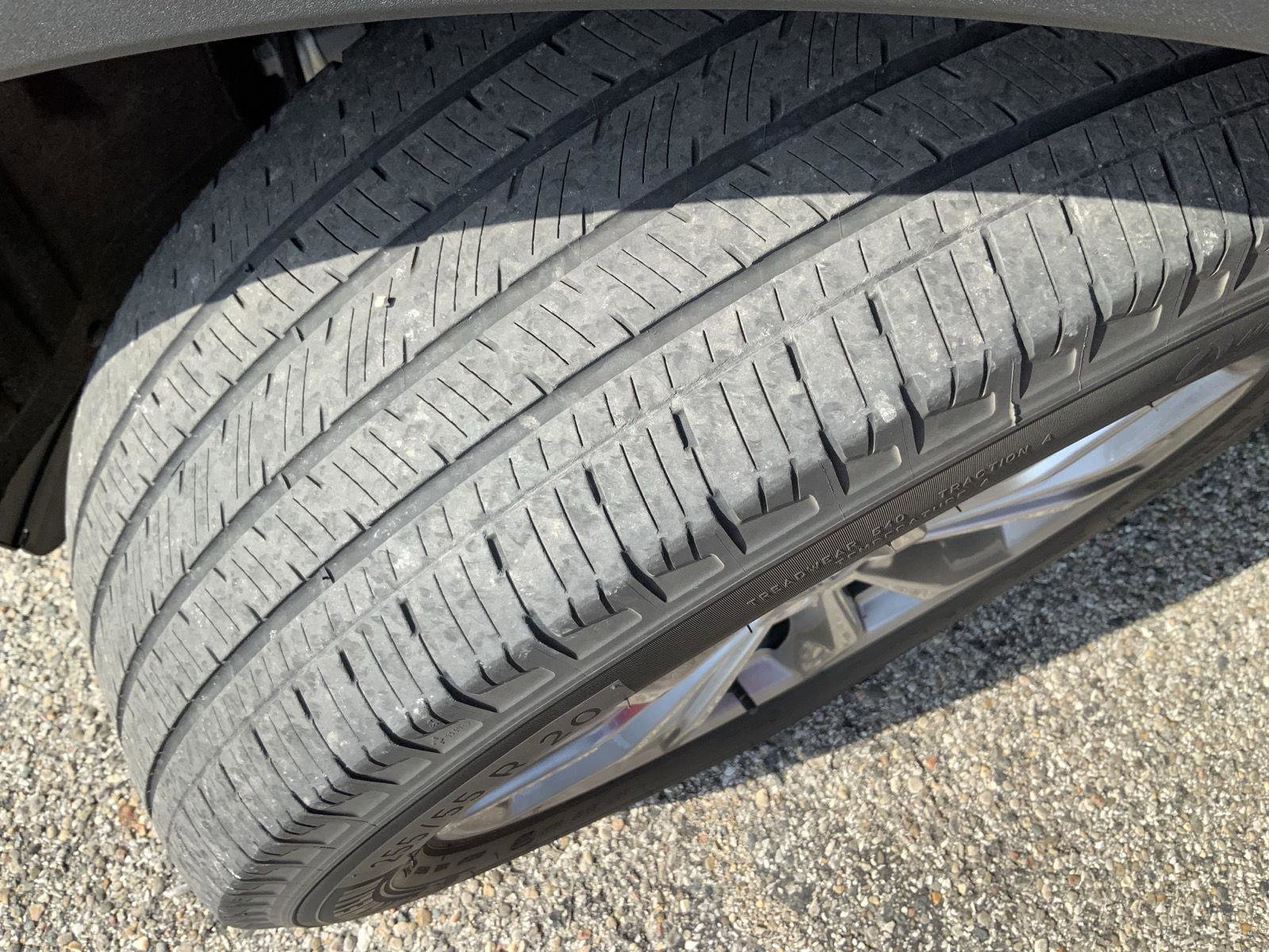 Used 2022 Ford Explorer XLT w/ Equipment Group 202A image 21