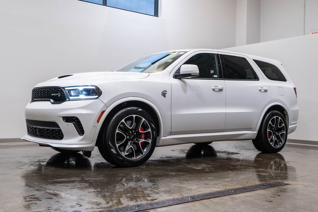 Used 2021 Dodge Durango SRT Hellcat w/ Technology Group AWD/4WD image 3