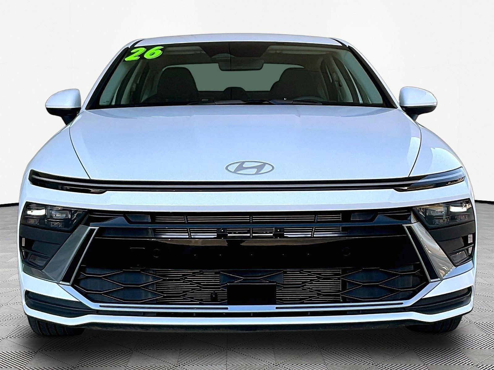 Used 2026 Hyundai Sonata SE FWD image 2