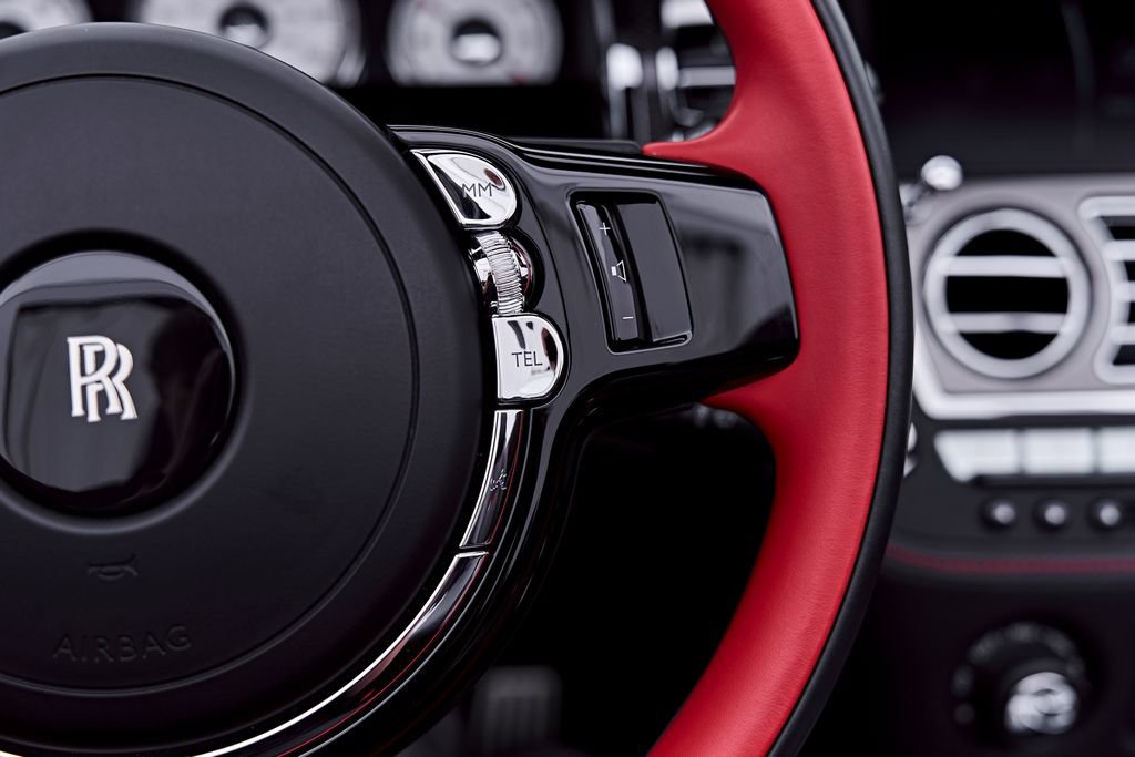 Used 2020 Rolls-Royce Dawn RWD image 66