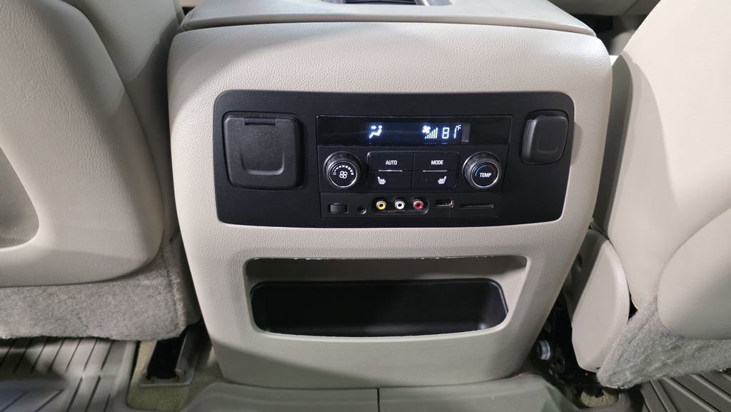 Used 2016 GMC Yukon Denali w/ Open Road Package image 19