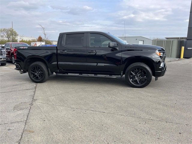 Used 2025 Chevrolet Silverado 1500 Custom w/ Turbomax Blackout Package image 2