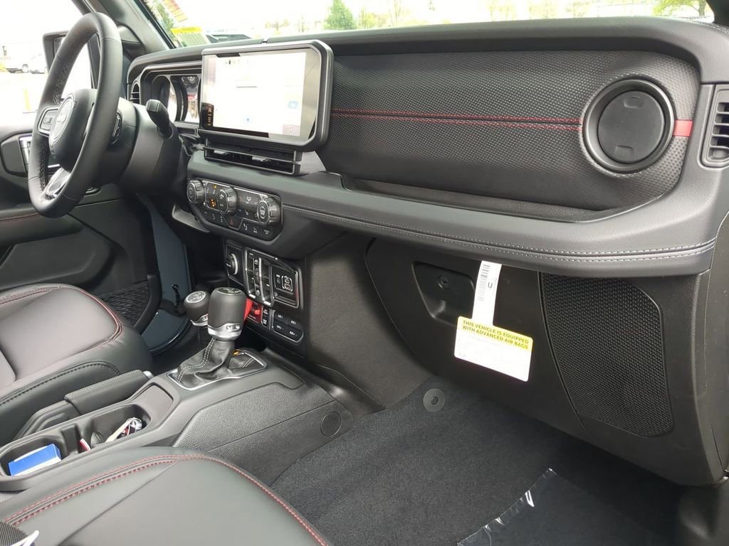 New 2026 Jeep Wrangler Unlimited Rubicon AWD/4WD image 21