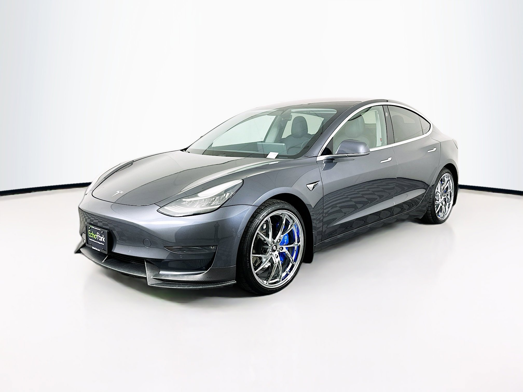 Used 2018 Tesla Model 3 Long Range RWD image 3