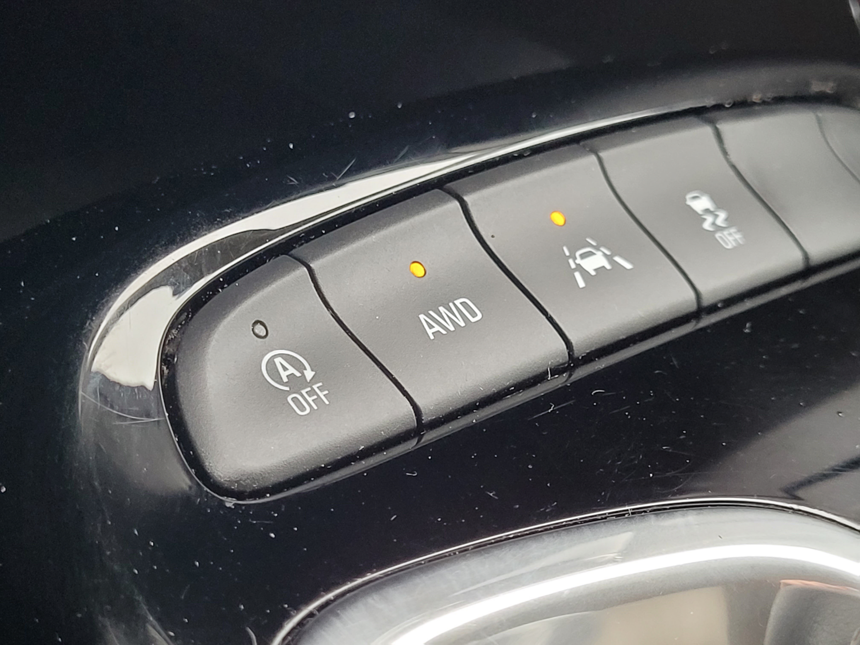 Used 2020 Buick Encore GX Essence w/ Experience Buick Package AWD/4WD image 25