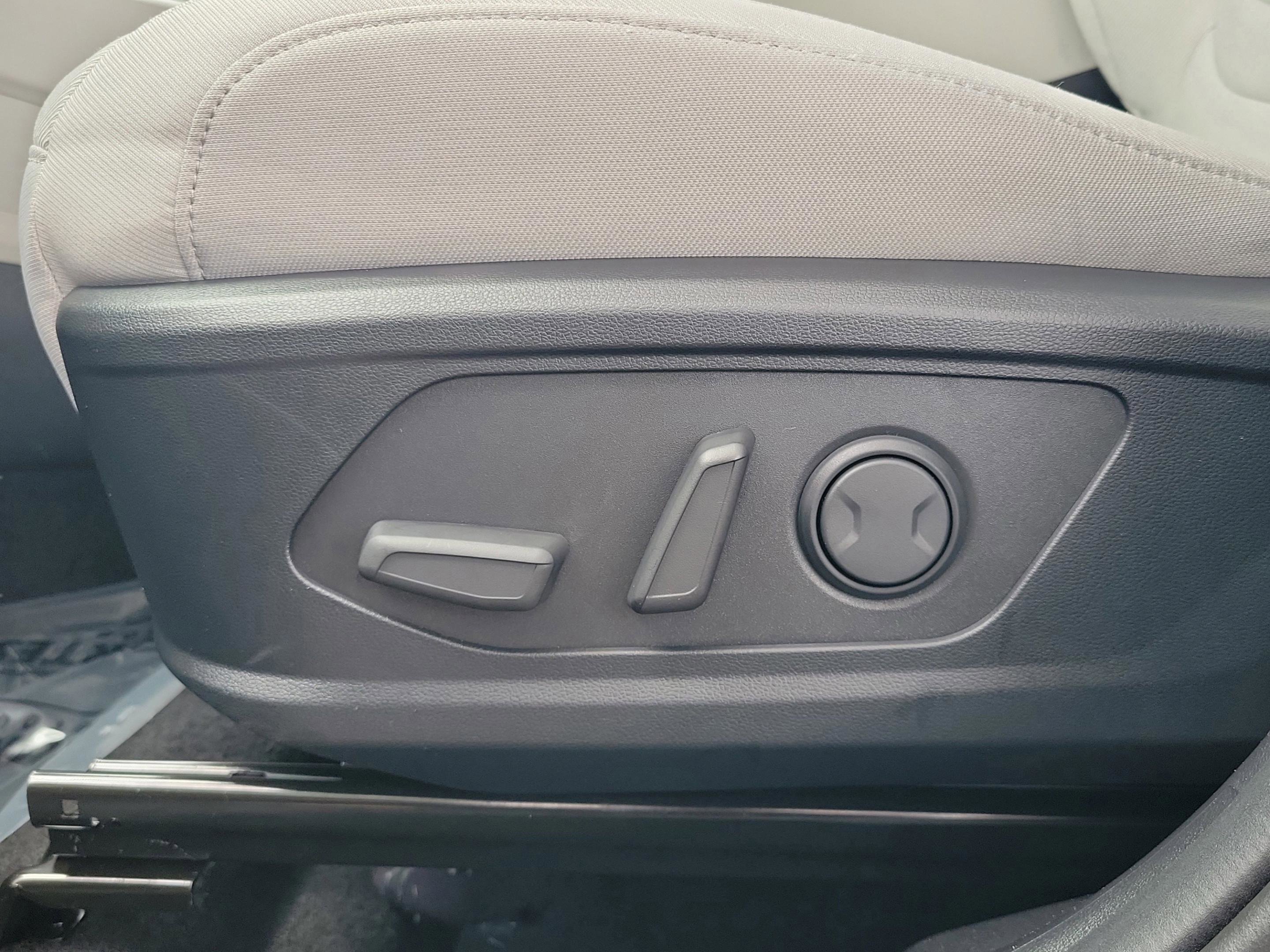 New 2026 Hyundai Tucson SEL image 13