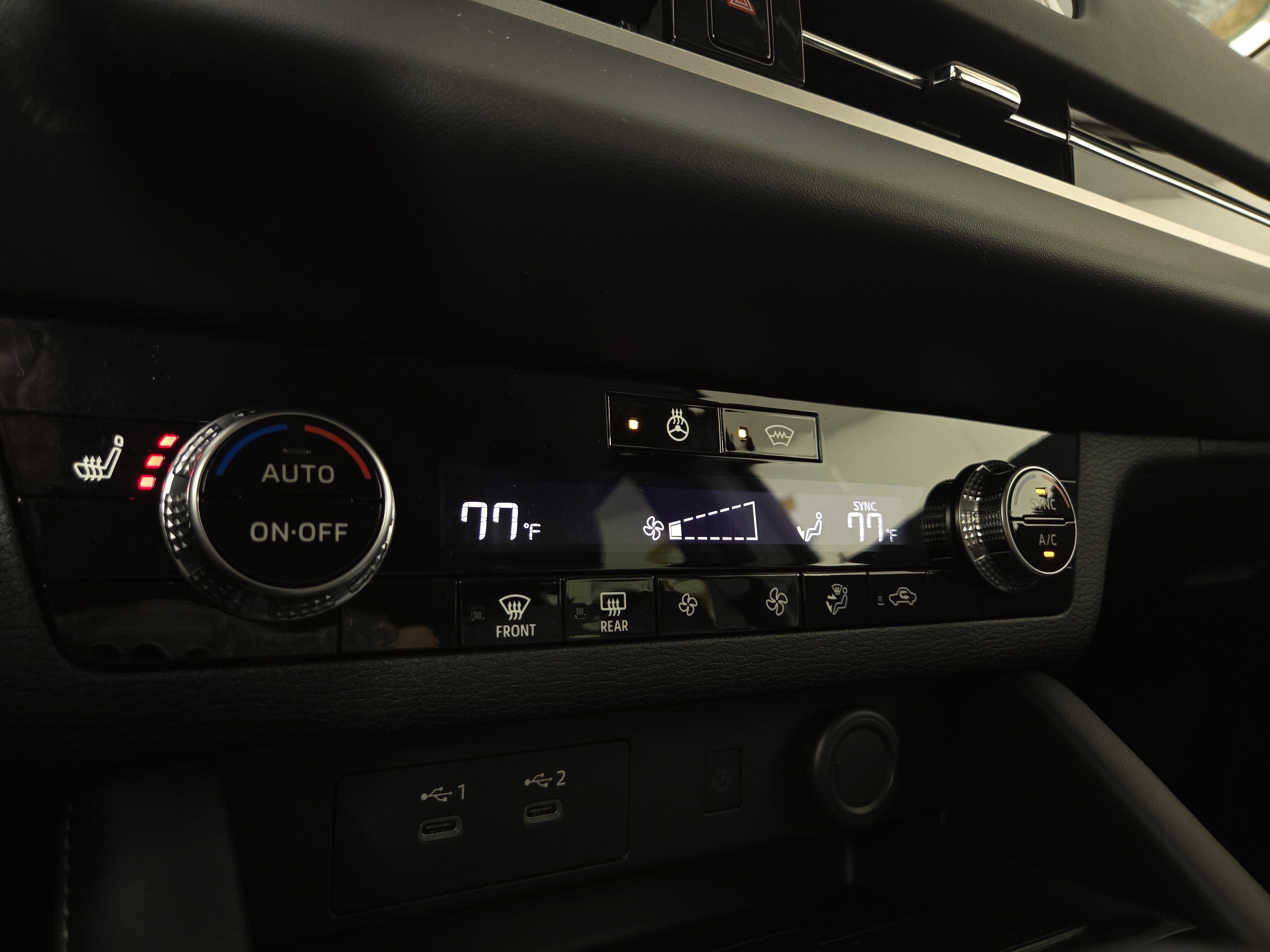 New 2026 Mitsubishi Outlander SE image 27