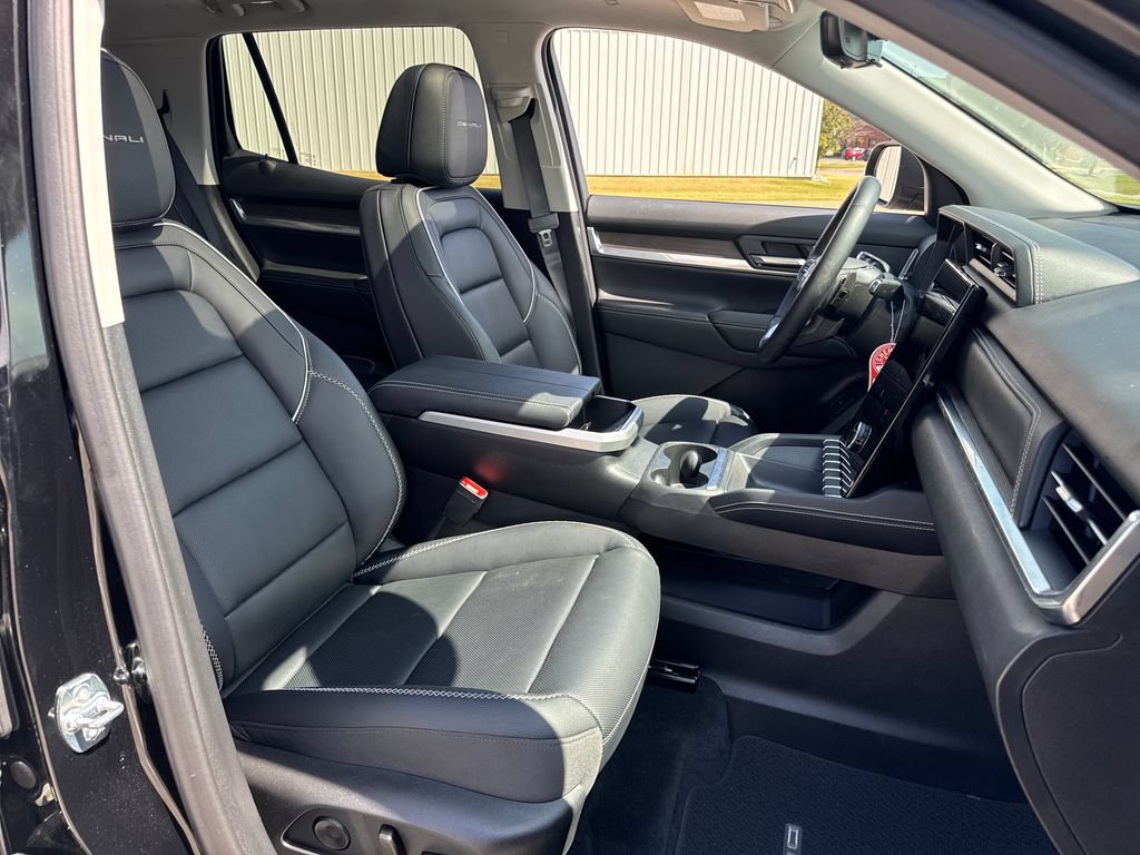 Used 2026 GMC Terrain Denali AWD/4WD image 11