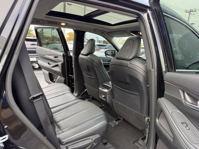 Used 2023 INFINITI QX60 Luxe w/ Cargo Package AWD/4WD image 17