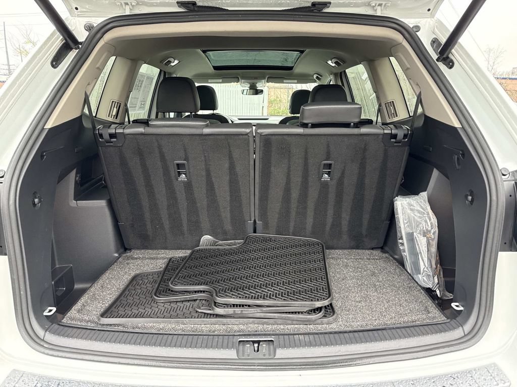 Used 2021 Volkswagen Atlas SEL Premium AWD/4WD image 12