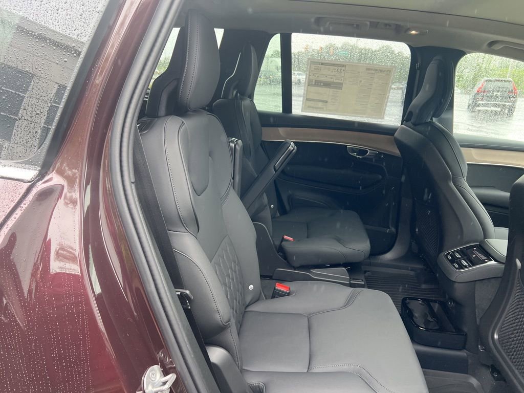 New 2026 Volvo XC90 B6 Plus w/ Protection Package Premier image 36