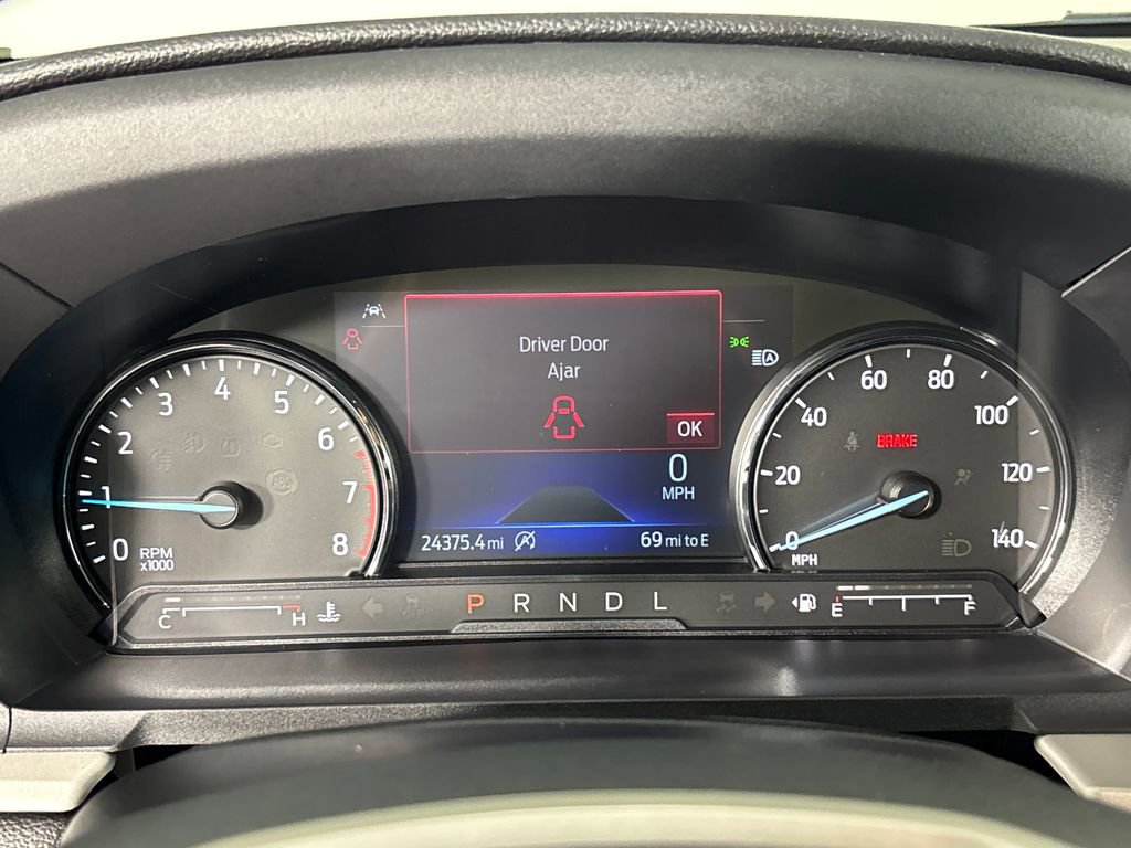 Used 2024 Ford Explorer XLT image 14