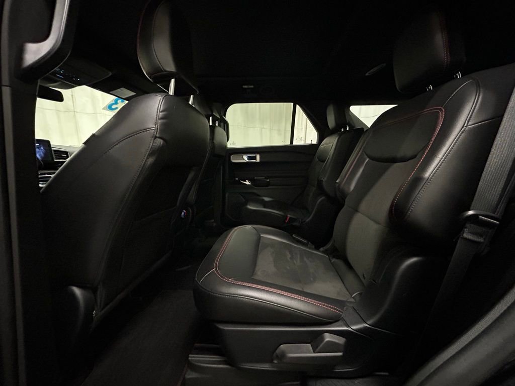 Certified 2023 Ford Explorer ST-Line w/ Class IV Trailer Tow Package image 27