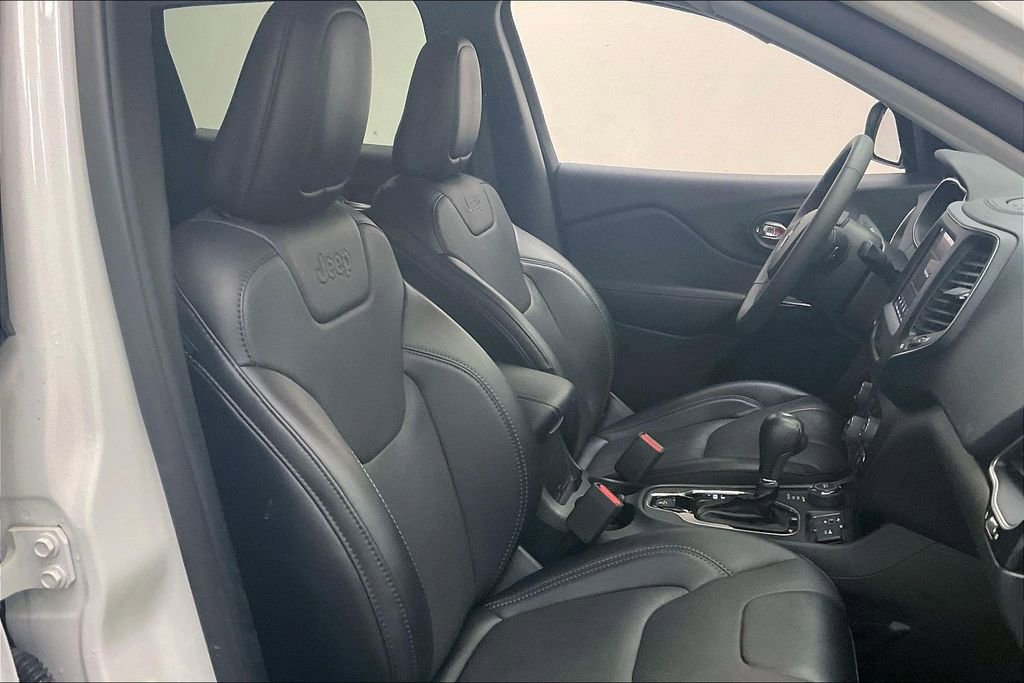 Used 2023 Jeep Cherokee Altitude Lux image 6