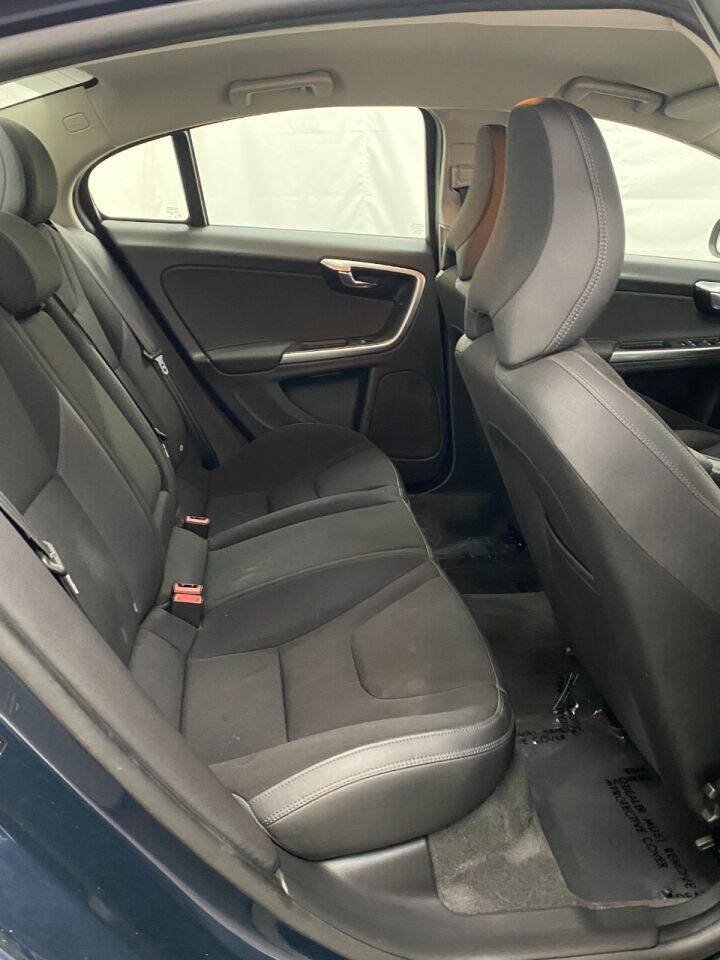 Used 2012 Volvo S60 T5 FWD image 12