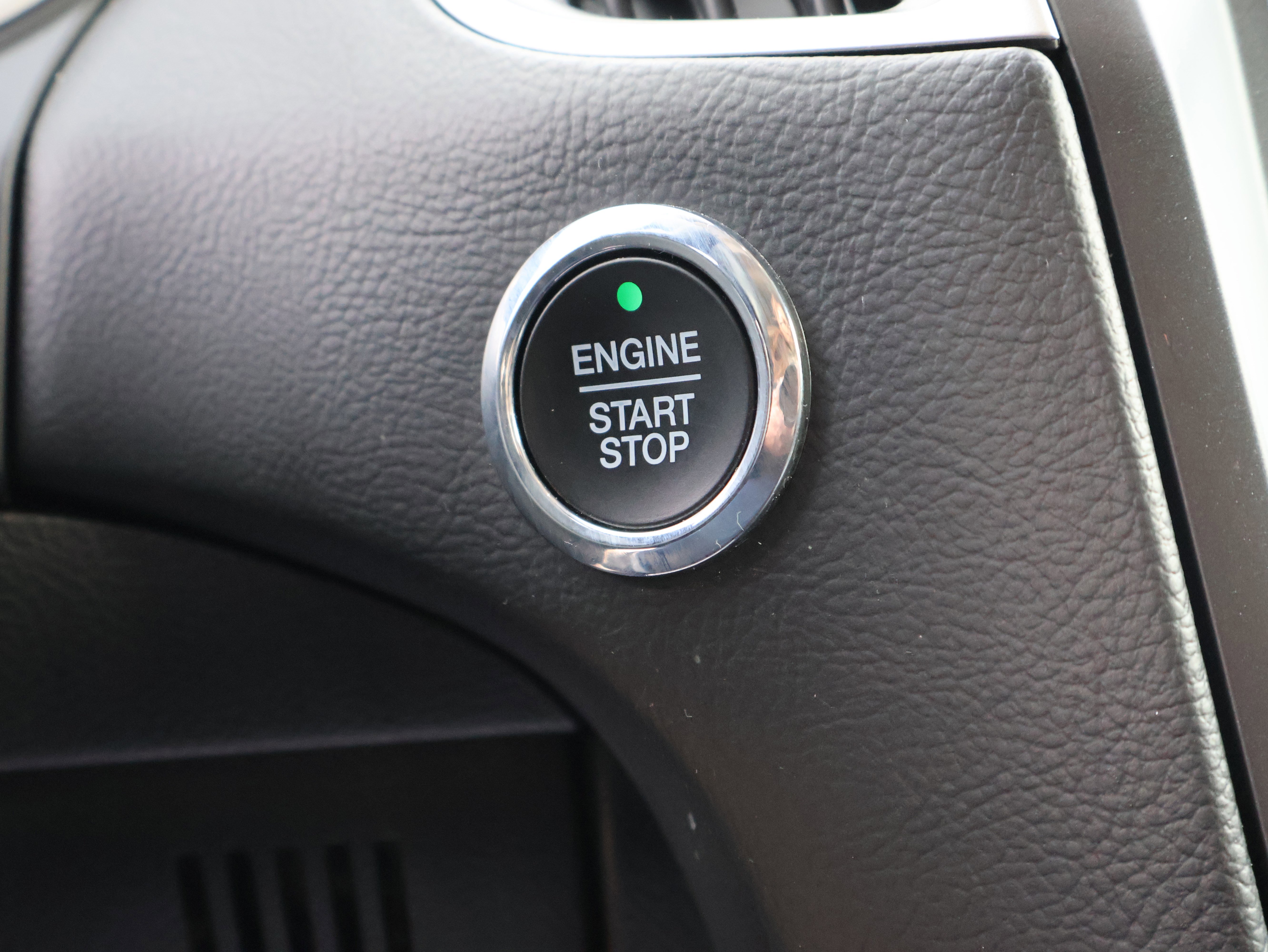 Used 2021 Ford Edge SEL image 27