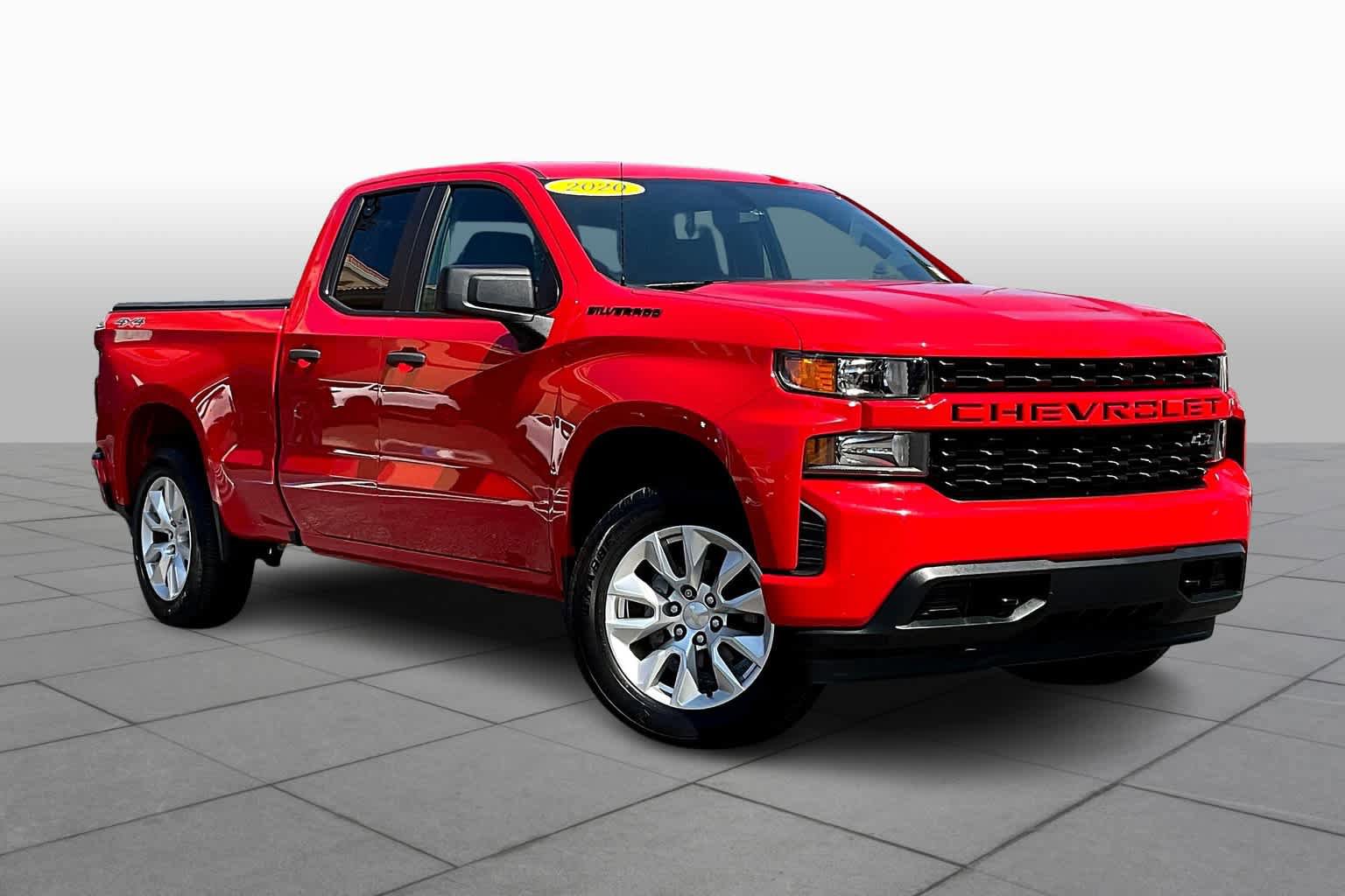 Used 2020 Chevrolet Silverado 1500 Custom w/ Custom Value Package AWD/4WD image 3