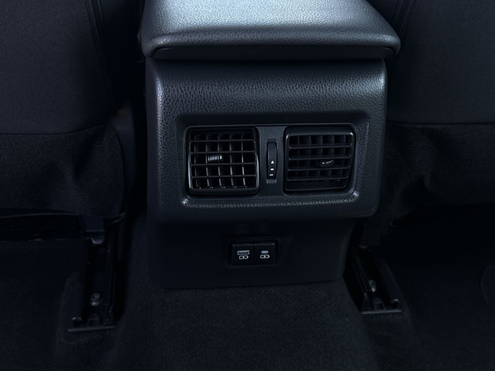 Used 2025 Toyota Camry LE FWD image 24
