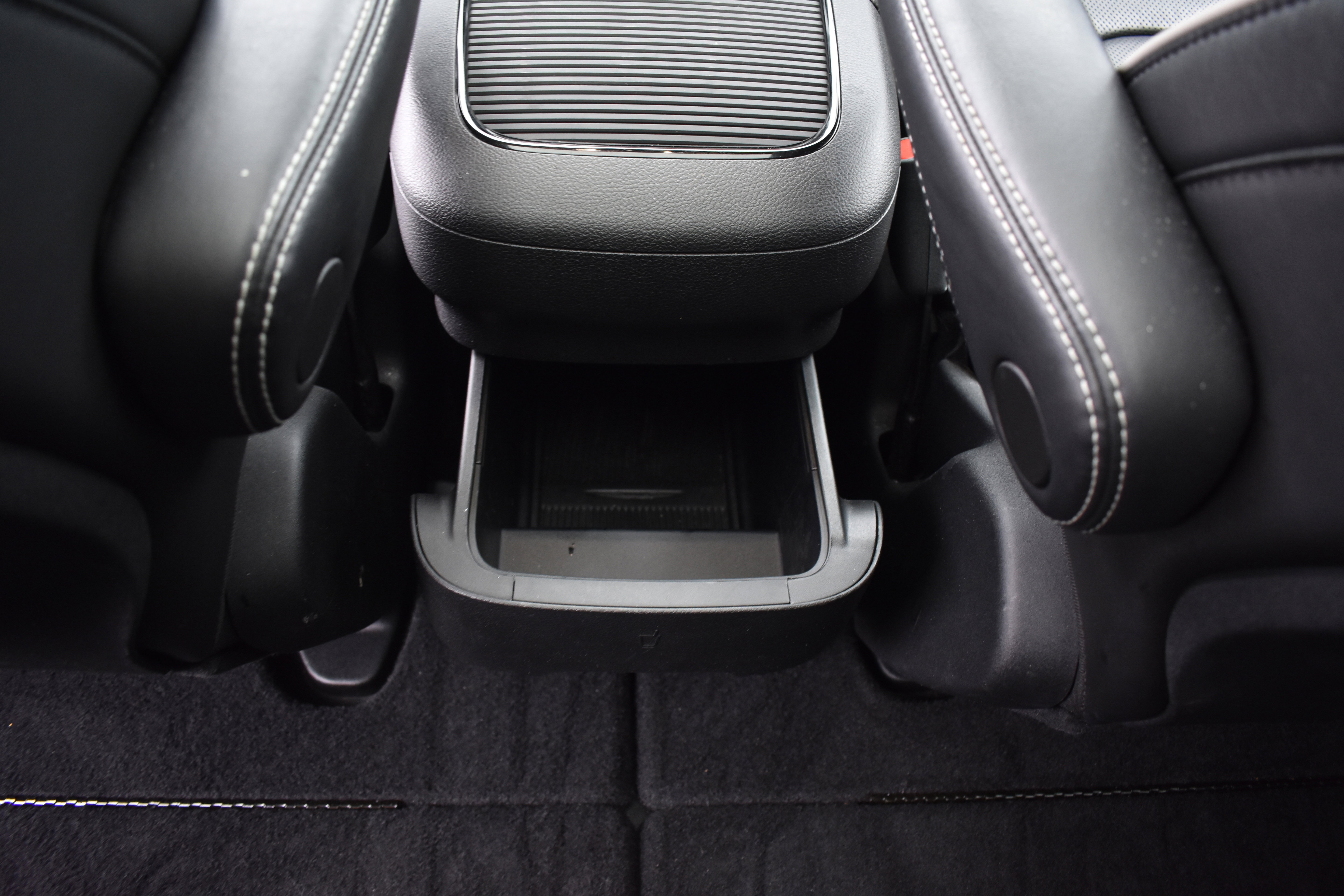 Used 2025 Chrysler Pacifica Limited image 29