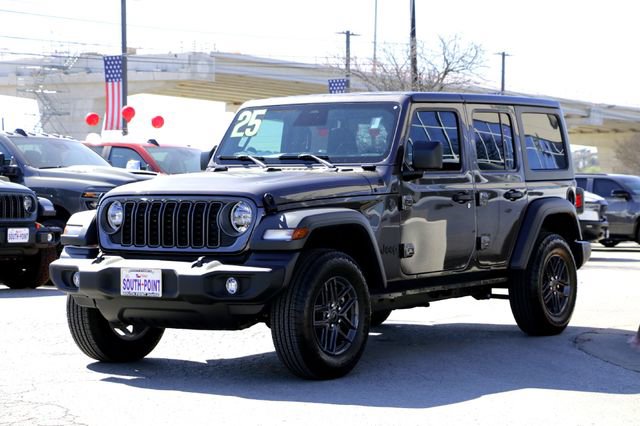 Used 2025 Jeep Wrangler Sport S image 7