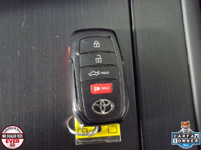Used 2023 Toyota Tundra Platinum w/ Advanced Package AWD/4WD image 31