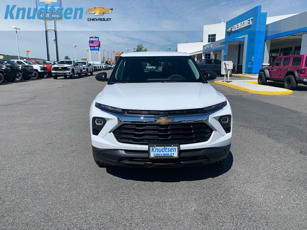 New 2026 Chevrolet TrailBlazer LS w/ LS Confidence Package AWD/4WD image 2