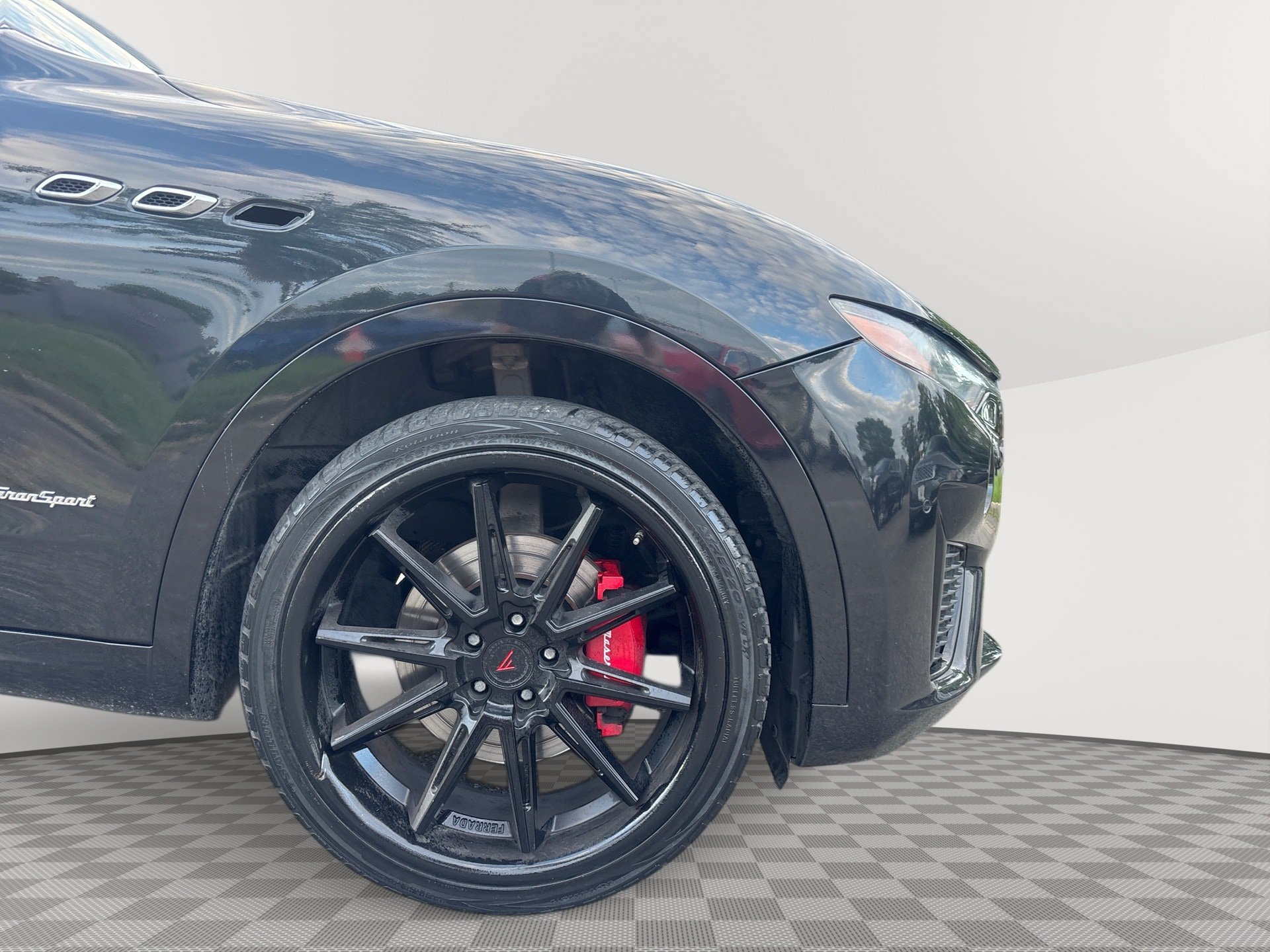 Used 2019 Maserati Levante GranSport AWD/4WD image 31