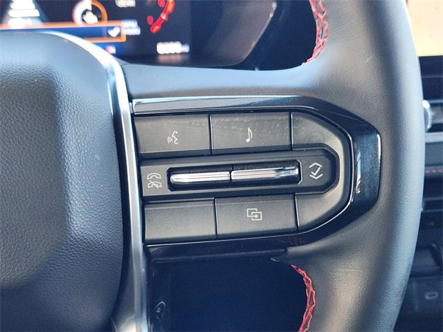 Used 2024 Chevrolet Colorado Z71 w/ LPO, Dark Essentials Package image 28