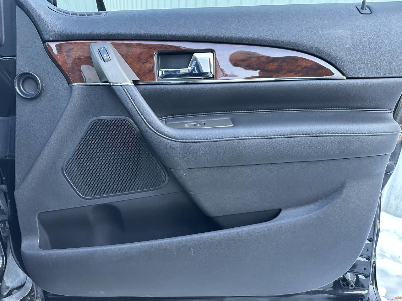 Used 2015 Lincoln MKX FWD w/ Equipment Group 102A image 38