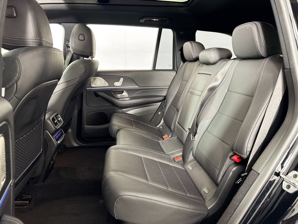 Used 2024 Mercedes-Benz GLS 450 4MATIC image 31