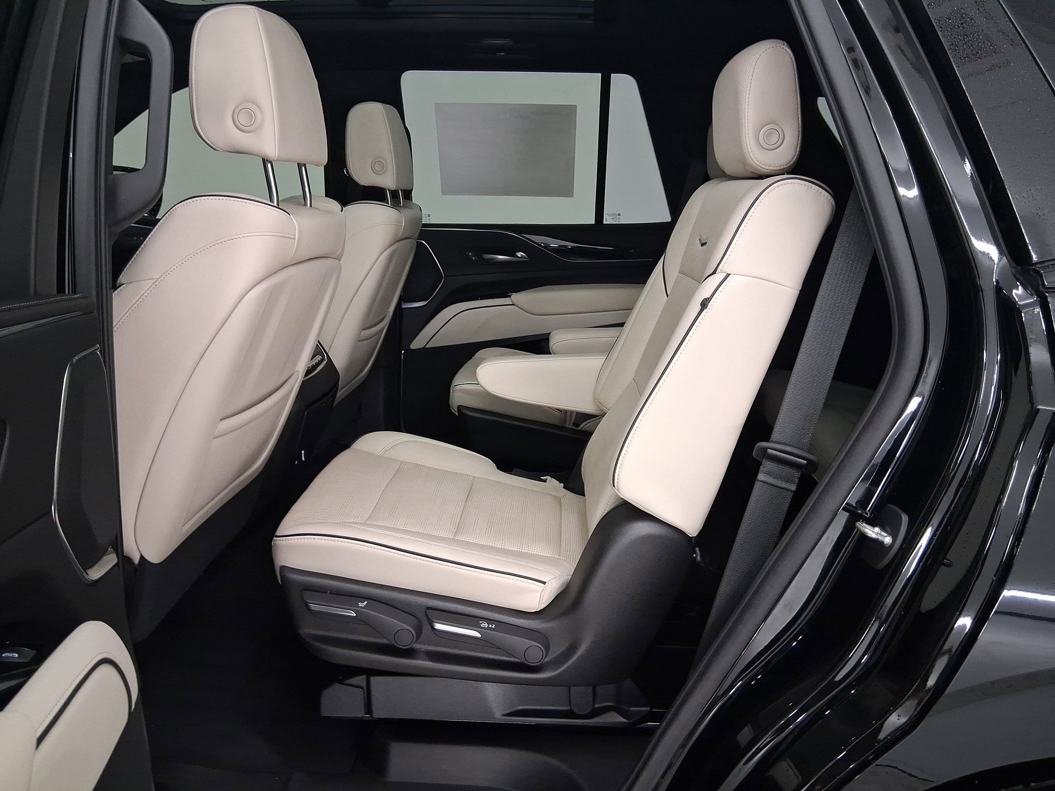 Used 2021 Cadillac Escalade Sport w/ Driver Assist Tech Package image 13