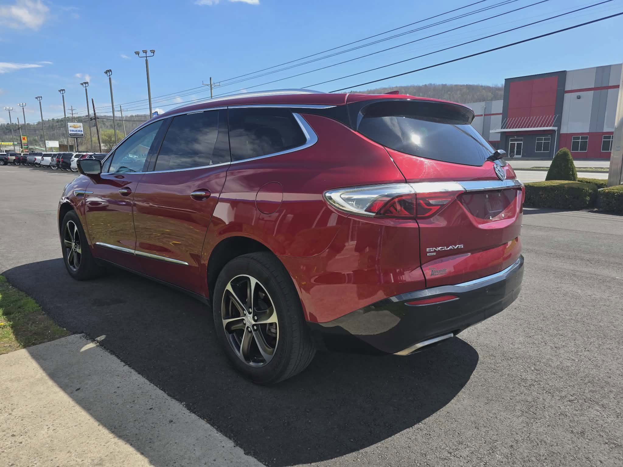 Used 2023 Buick Enclave Essence w/ Experience Buick Package AWD/4WD image 6