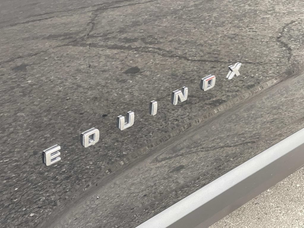 Used 2026 Chevrolet Equinox LT w/ Safety and Technology Package FWD image 6