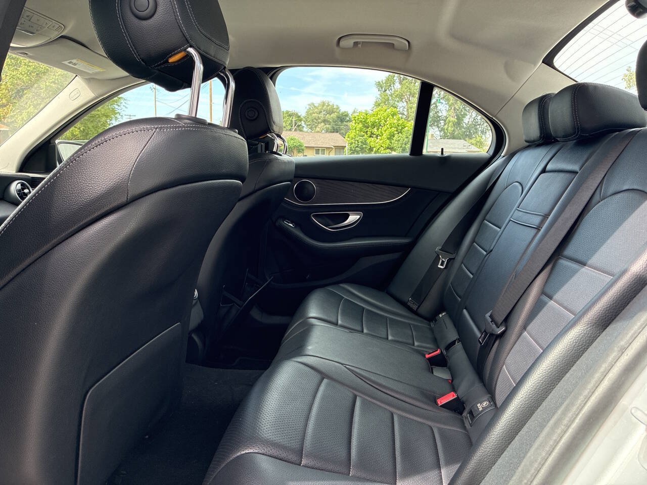 Used 2015 Mercedes-Benz C 300 4MATIC Sedan image 10