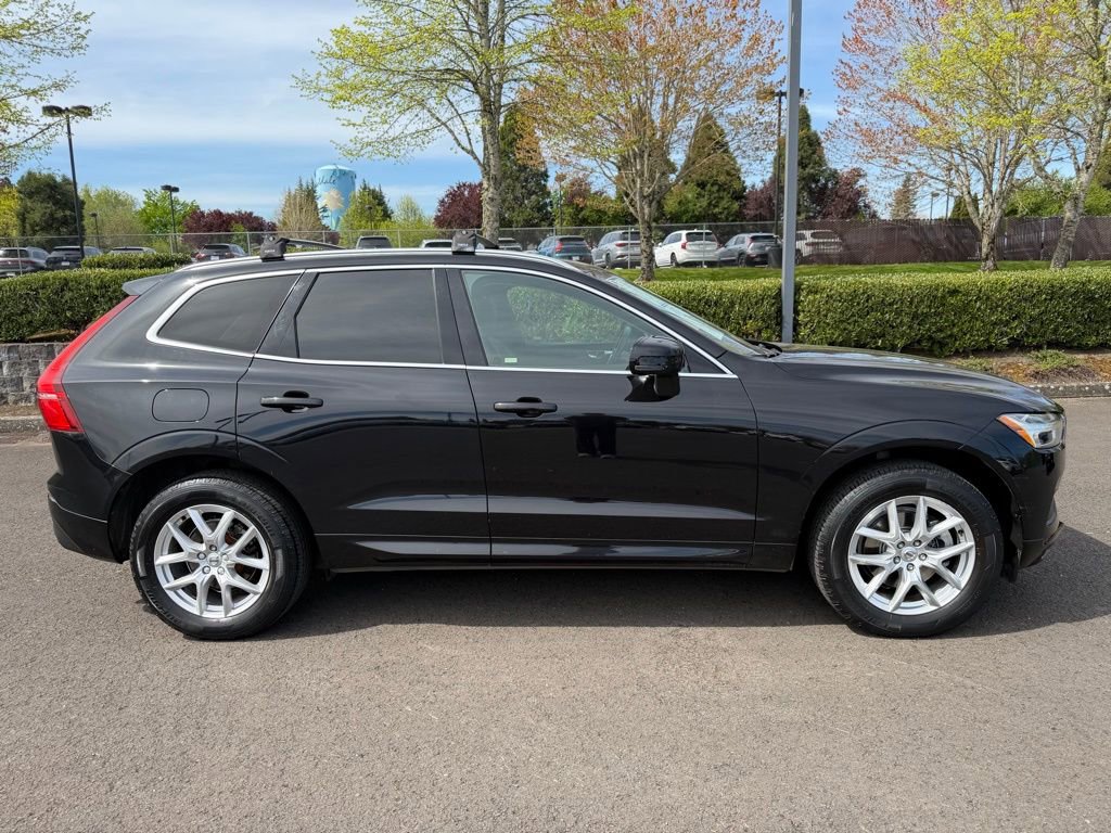 Used 2018 Volvo XC60 T5 Momentum AWD/4WD image 9
