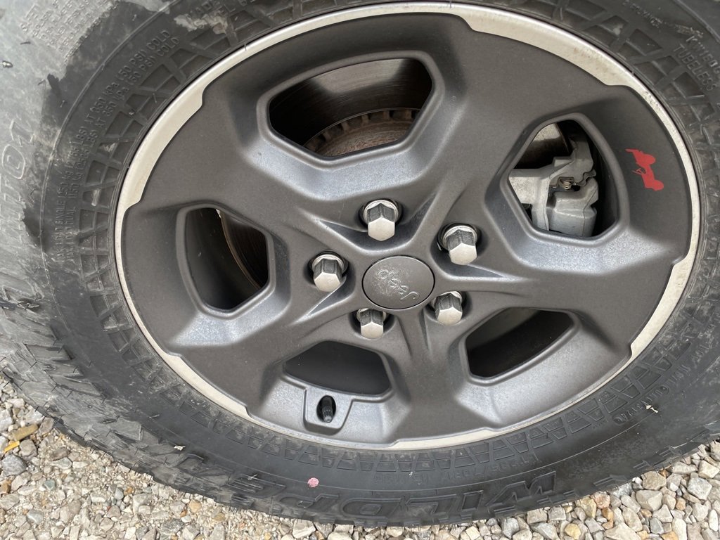 Used 2020 Jeep Gladiator Rubicon image 9