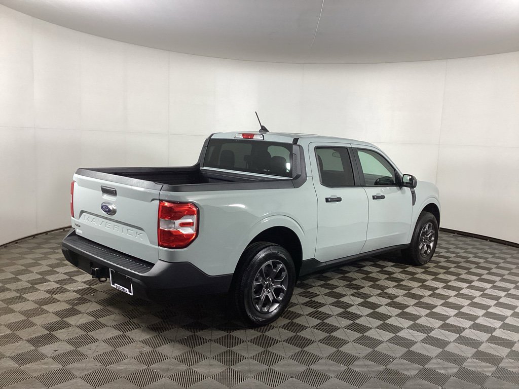 Used 2024 Ford Maverick XLT image 2