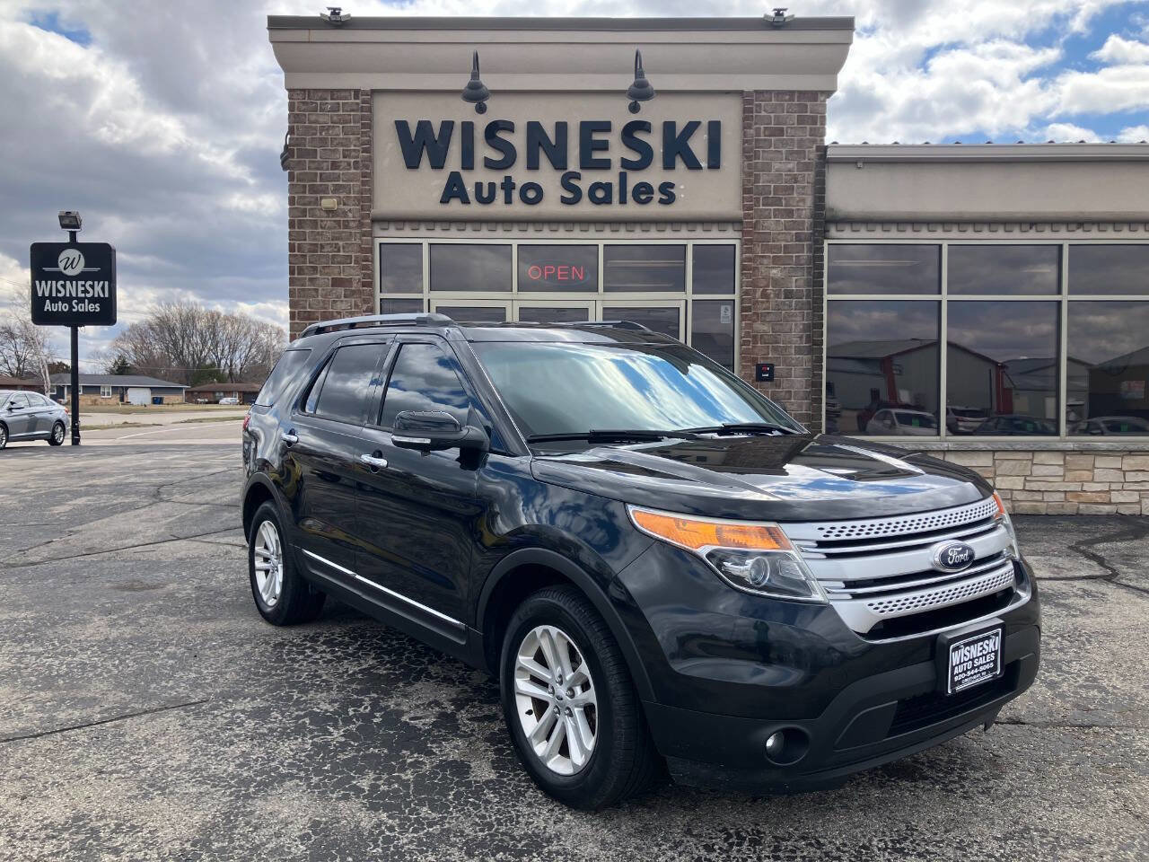 Used 2015 Ford Explorer XLT