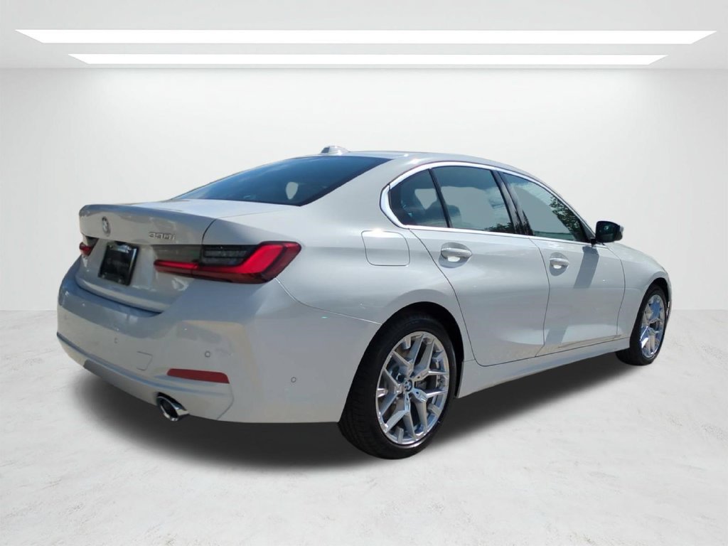 New 2026 BMW 330i Sedan w/ Convenience Package RWD image 4