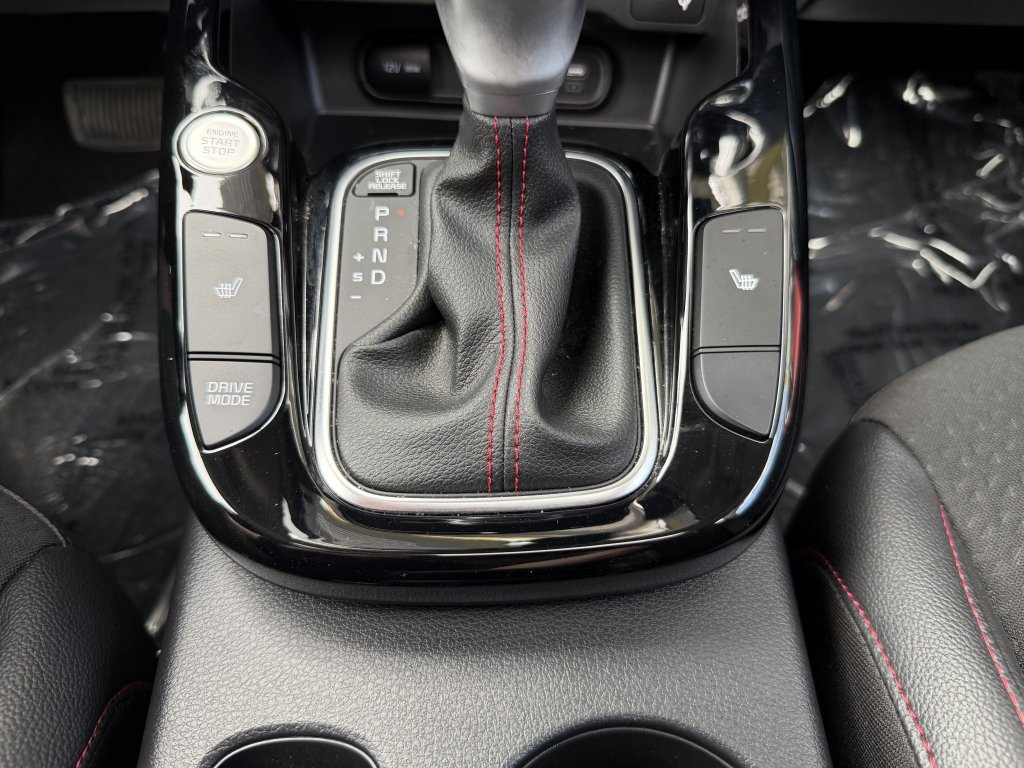 Used 2025 Kia Soul GT-Line w/ GT-Line Technology Package FWD image 25