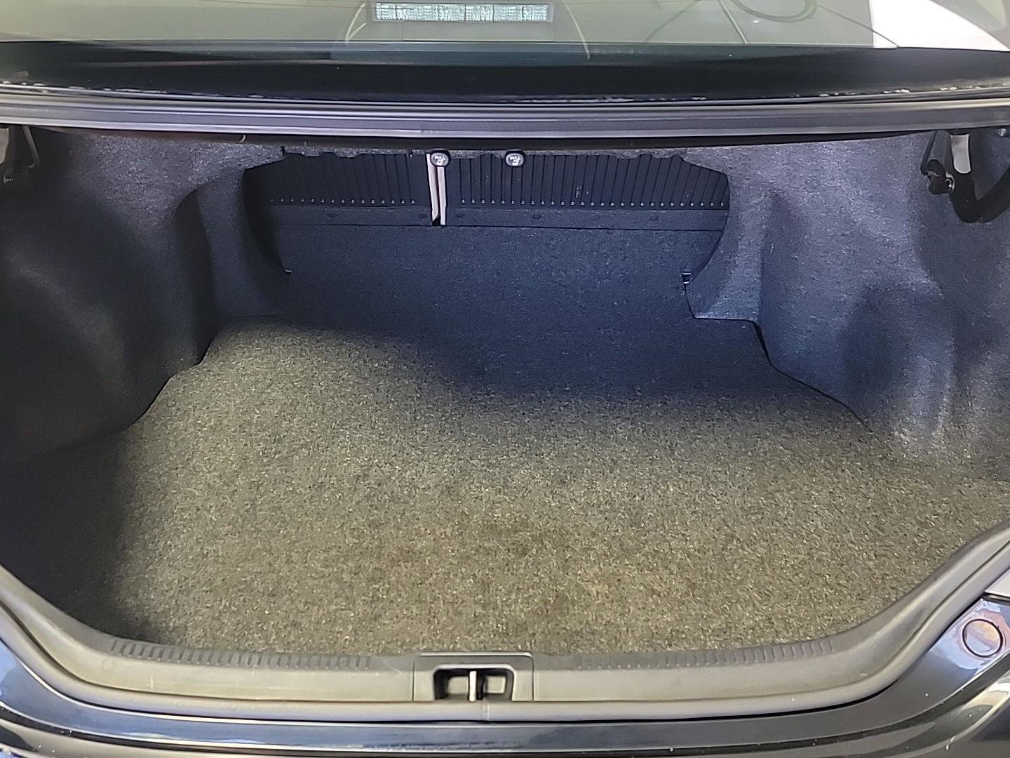 Used 2012 Toyota Camry XLE w/ Leather Pkg FWD image 7