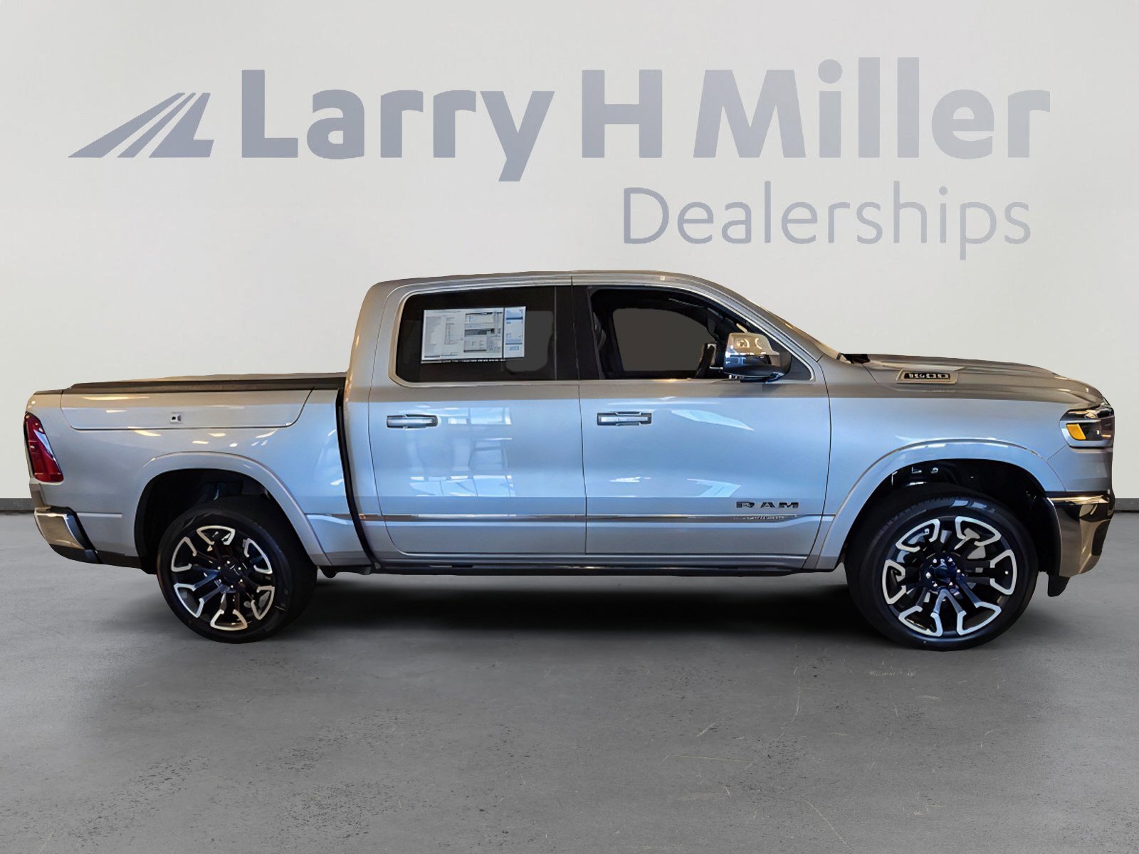 New 2026 RAM 1500 Limited image 8