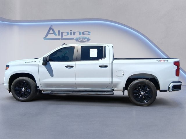 Used 2022 Chevrolet Silverado 1500 Custom AWD/4WD image 2